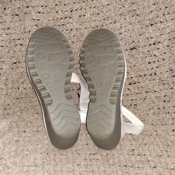 FLY LONDON-Yesk-Metallic Beige/Silver Leather-Ankle Strap Wedge-Sz 9.5-Near Mint - Picture 8 of 8